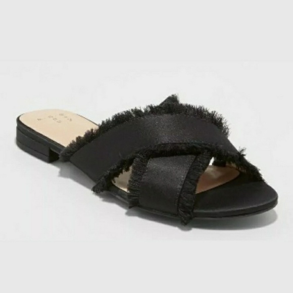 * A NEW DAY WOMEN'S SEPHORIE FRAYED CROSSBAND SLIDES SANDALS SIZE 6 BLACK NEW - Picture 2 of 8
